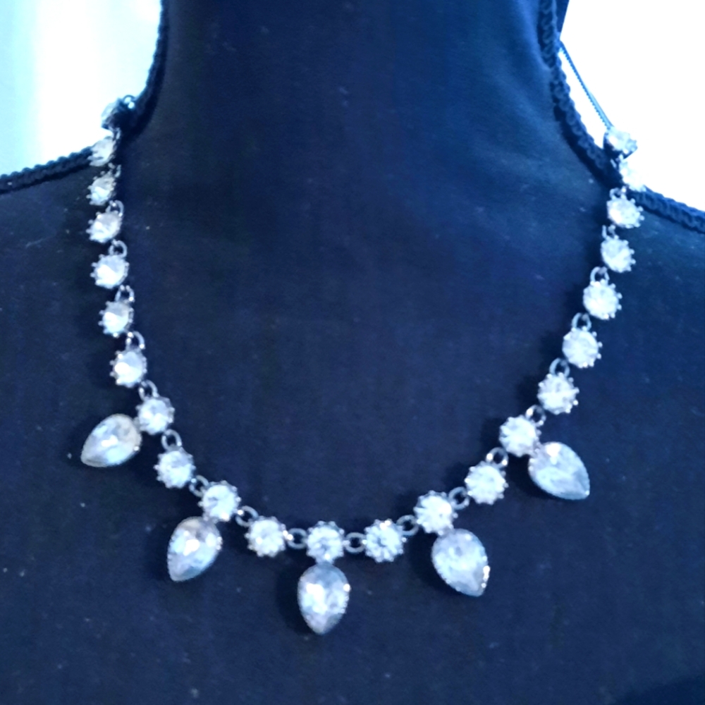 Simply Vera Vera Wang Silver Necklace with Crystal Drops